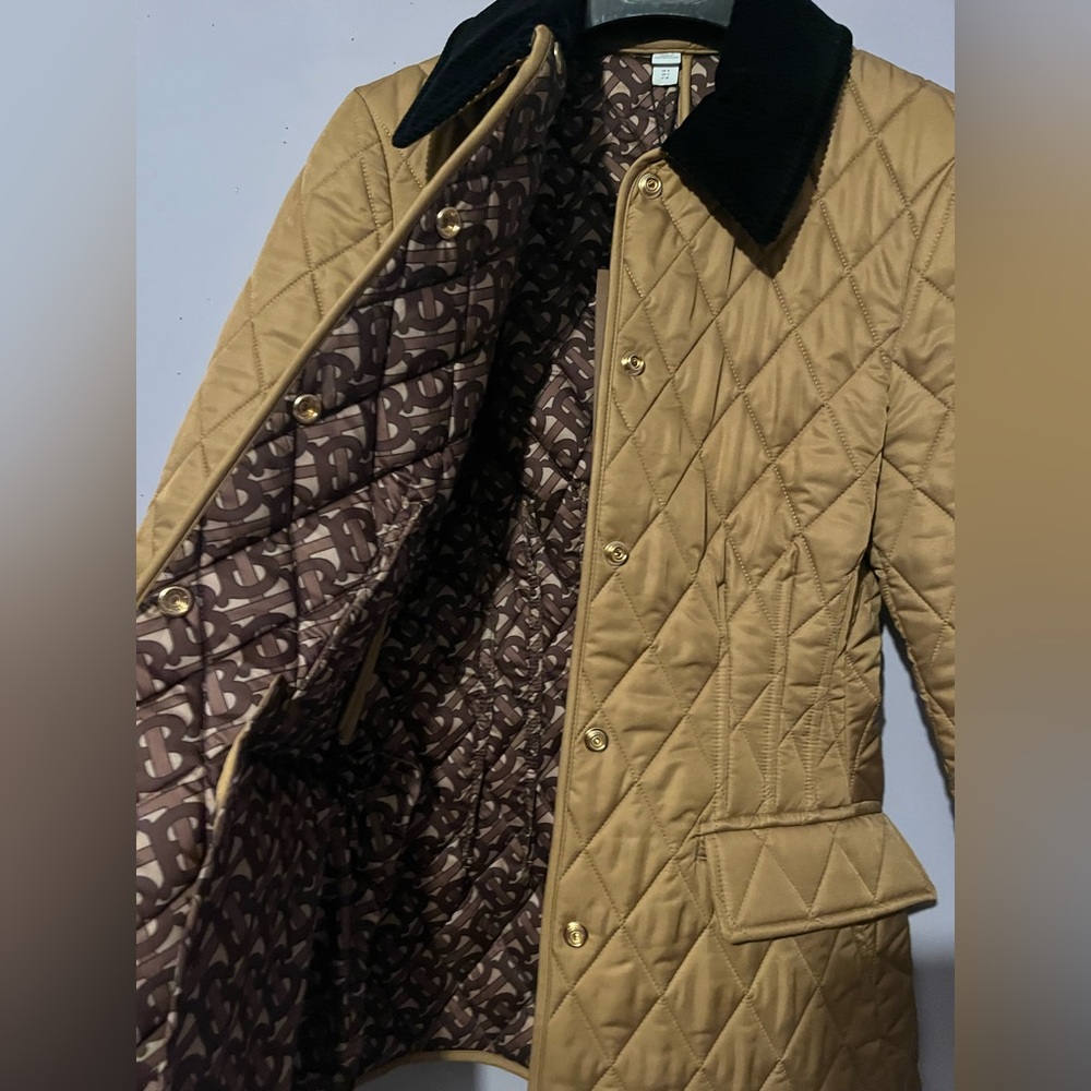 Burberry Quilted Jacket with Corduroy Collar - Picture 8 of 16